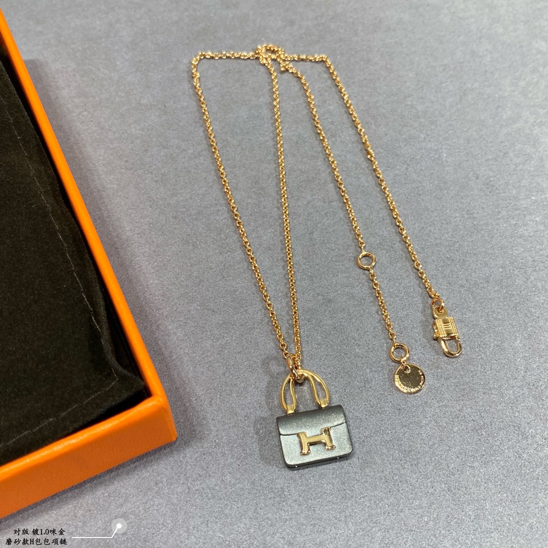 H**me5 Constance Amulets Pendant Necklace Gold Tone For Women
