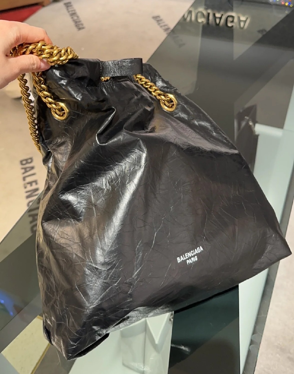 Ba1en*iaga Crush Small Tote Bag Black For Women‎ 10.2in/25.9cm 742942210IT1000