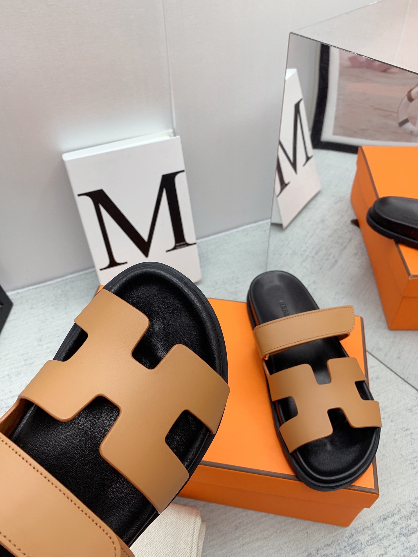H**me5 Chypre Sandal Brown For Men