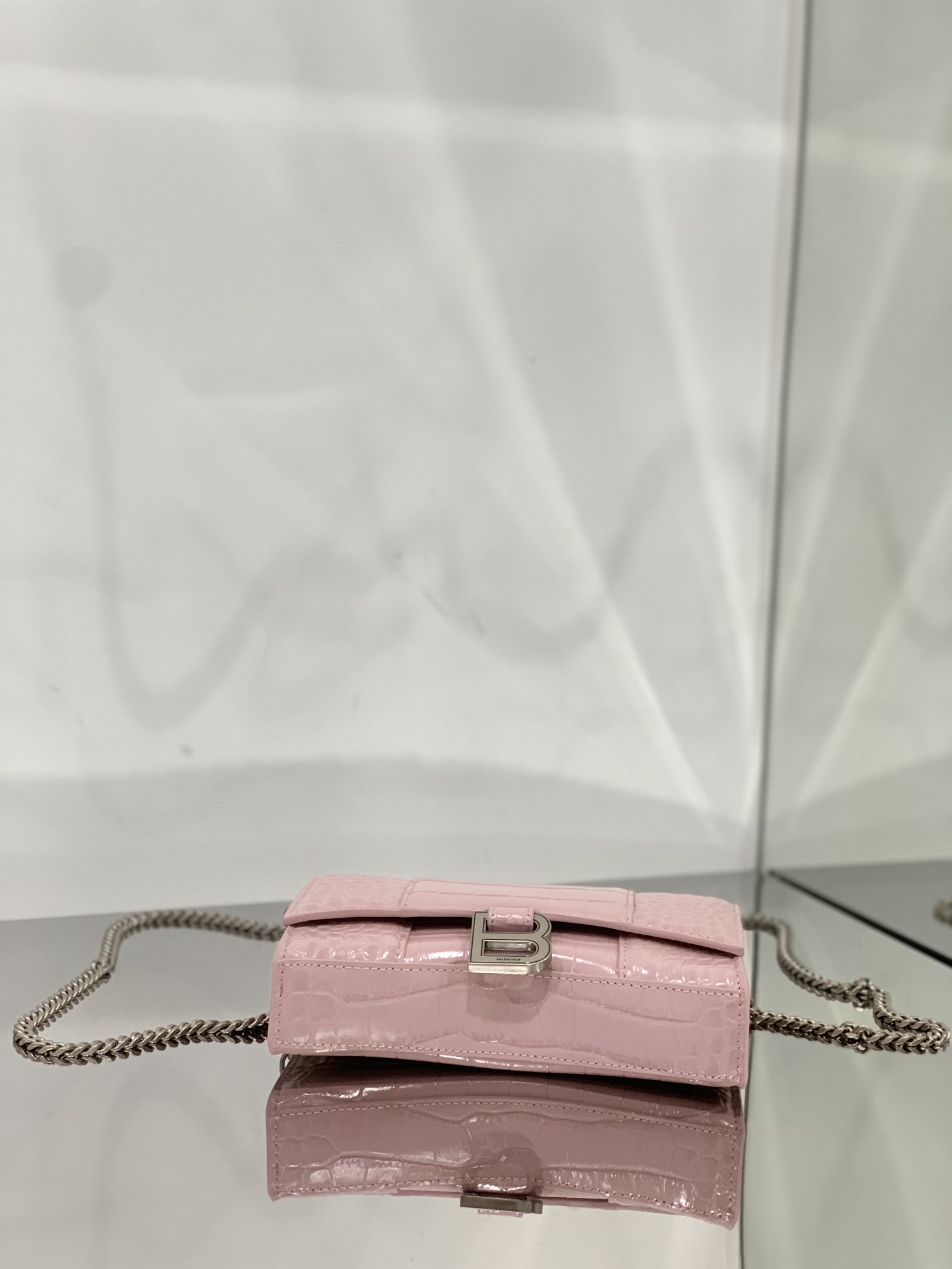 Ba1en*iaga Hourglass Wallet Pink/Burgundy/Dark Green/Black For Women‎ 7.6in/19cm 6560501LRGM6310