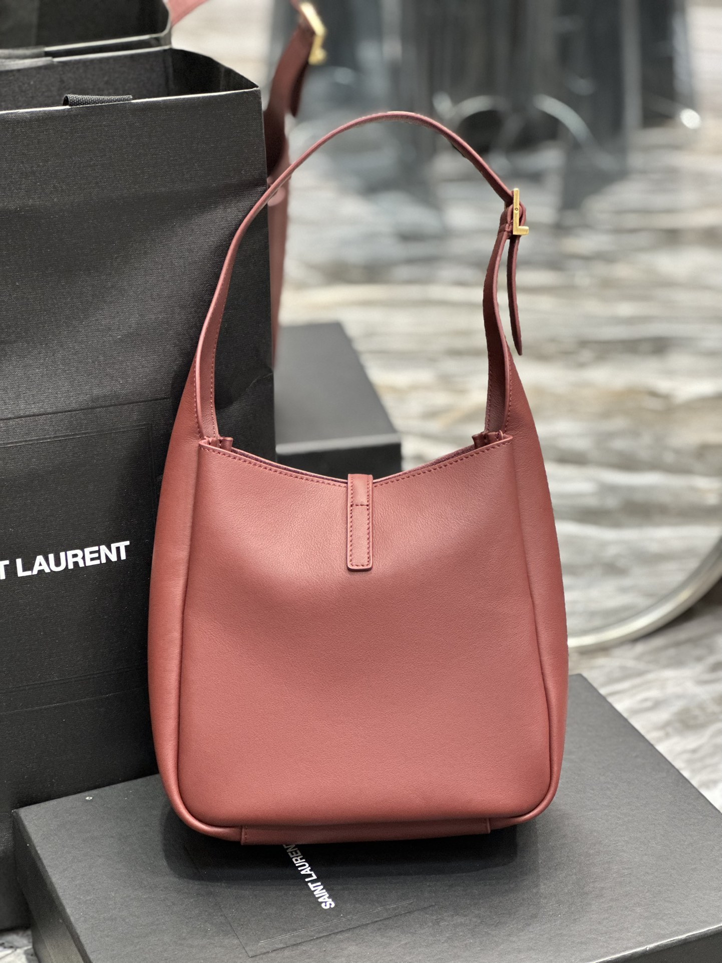 Sa1nt Lau*nt Le 5 A 7 Soft Small Black/Yellow/Burgundy For Women‎ 9in/23cm 713938AAAUQ1000