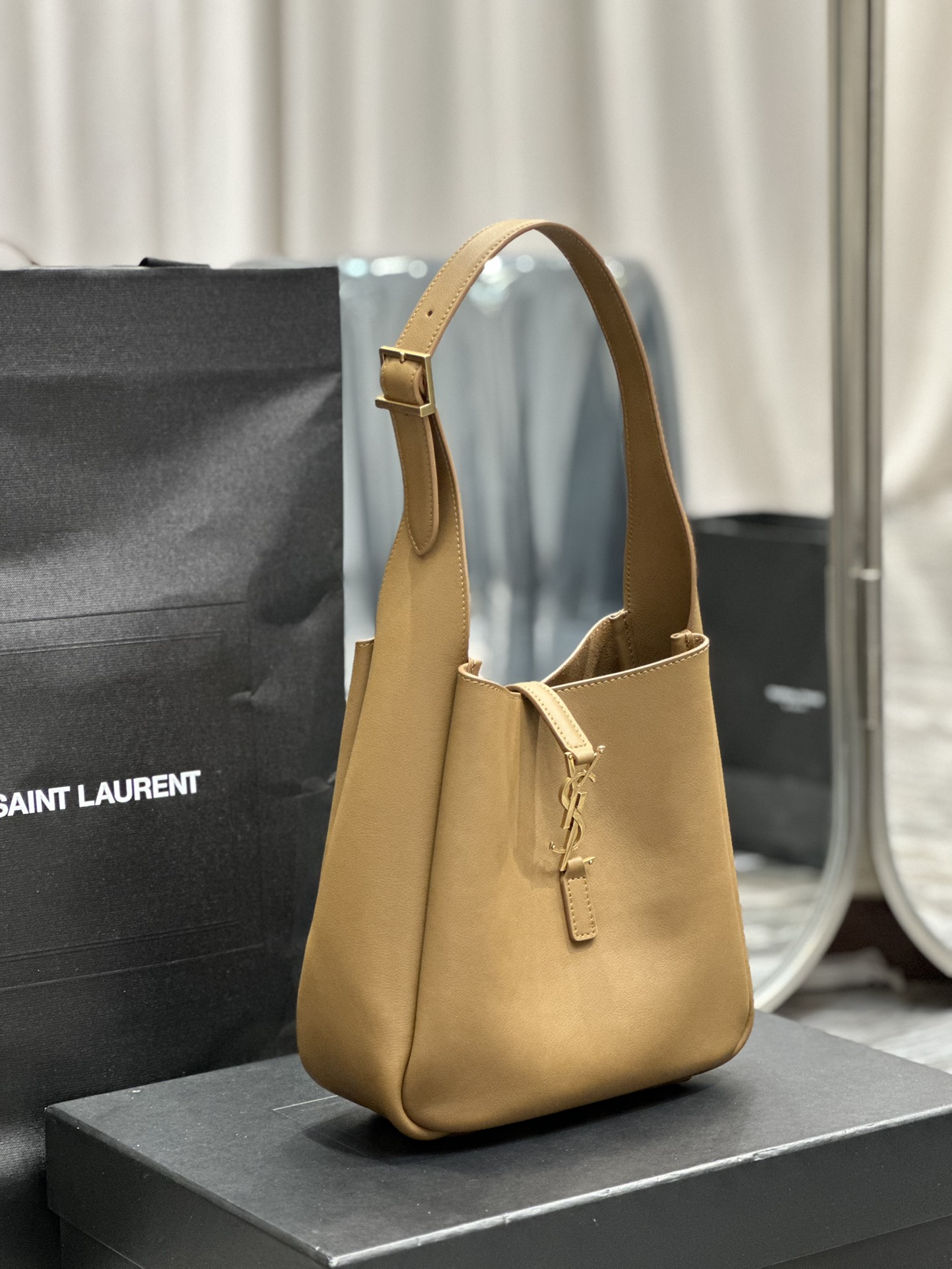 Sa1nt Lau*nt Le 5 A 7 Soft Small Black/Yellow/Burgundy For Women‎ 9in/23cm 713938AAAUQ1000