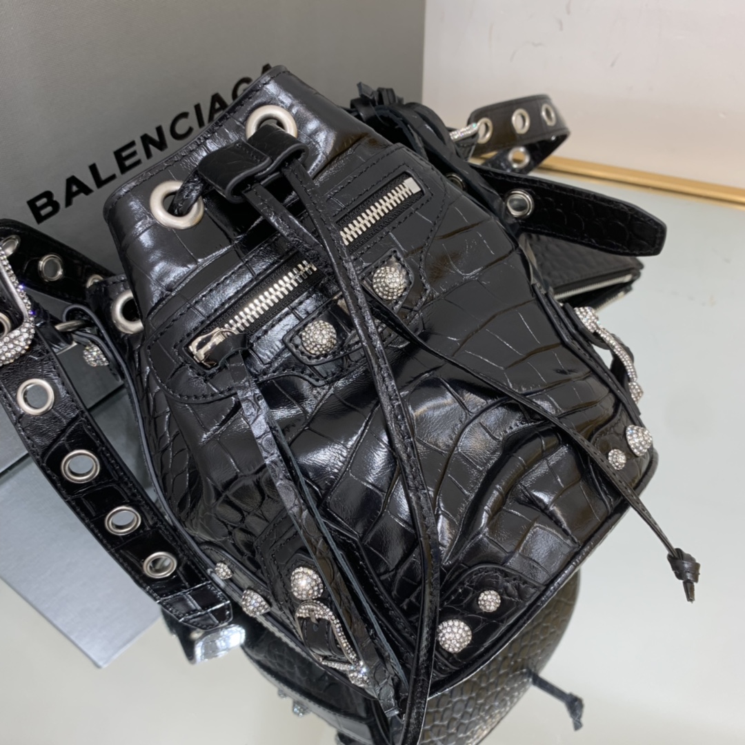 Ba1en*iaga Le Cagole XS Bucket Bag Black For Women‎ 7.8in/19.8cm