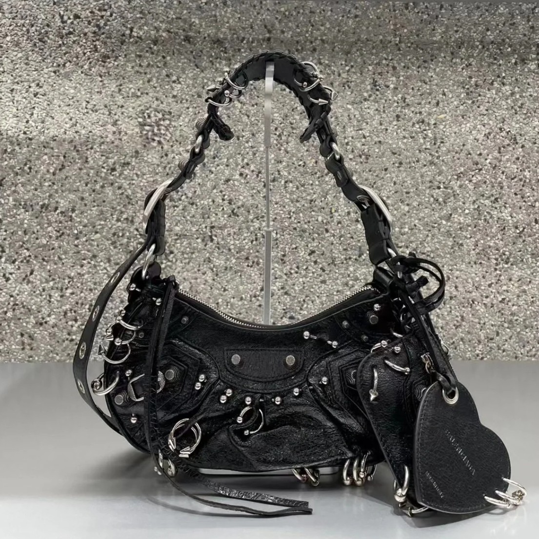Ba1en*iaga Le Cagole XS Shoulder Bag Black/White For Women‎ 10.2in/25.9cm 671309210G81000