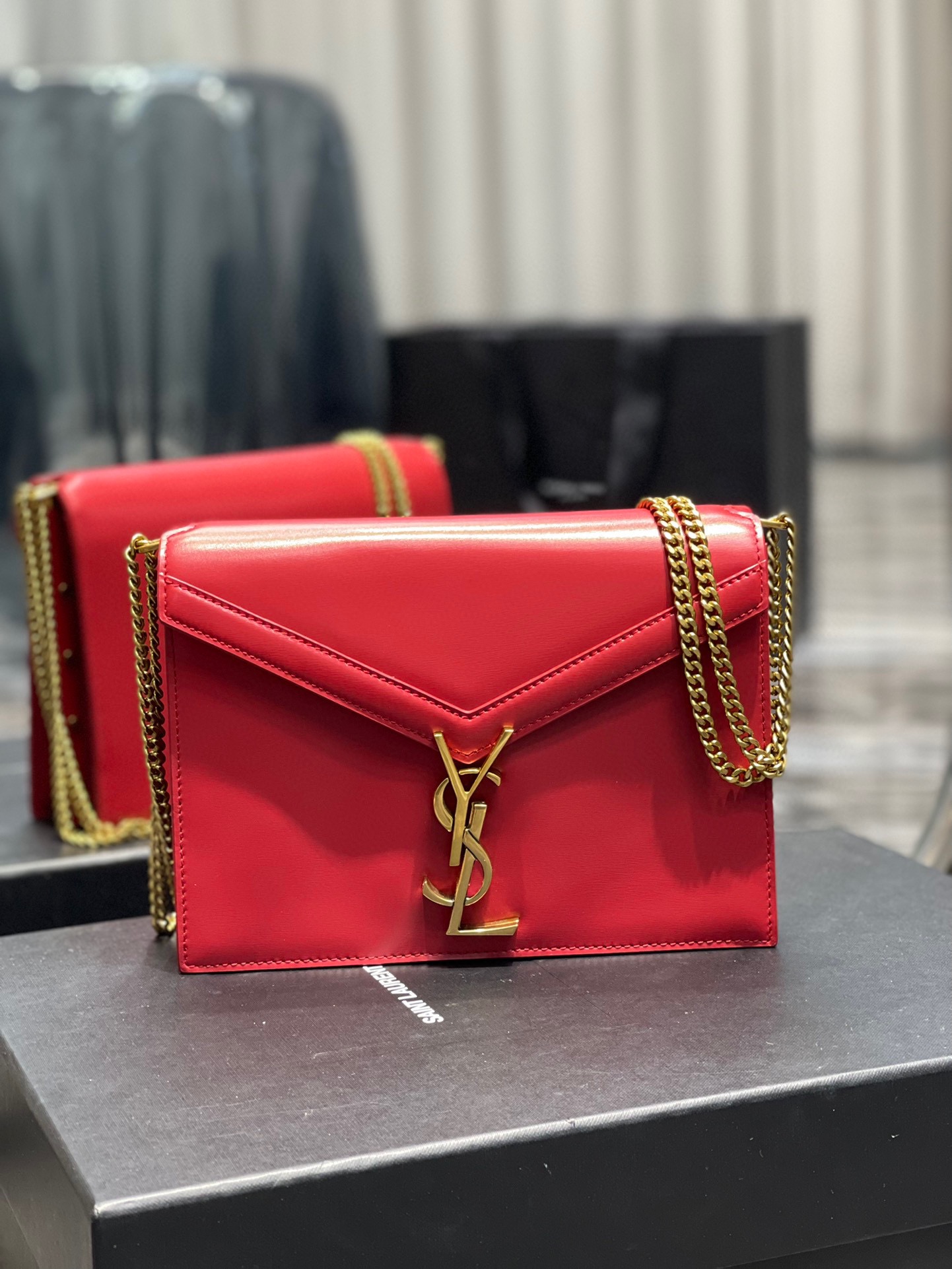 Sa1nt Lau*nt Cassandra Medium Chain Bag Black/White/Red/Green/Burgundy For Women‎ 8.6in/22cm
