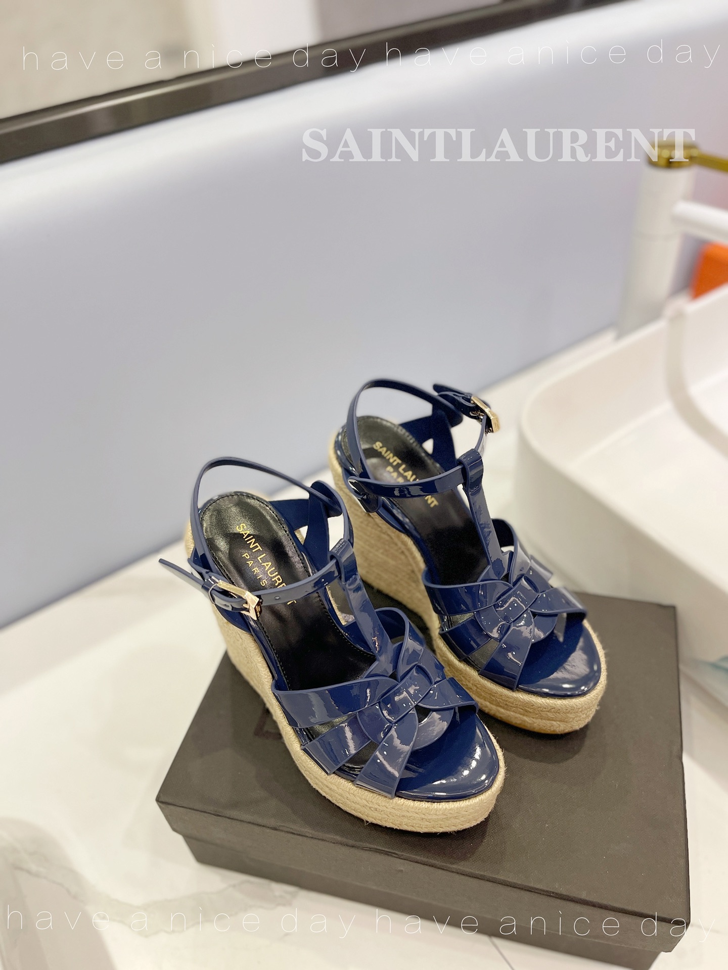 Sa1nt Lau*nt Tribute Espadrilles In Patent Navy Blue For Women