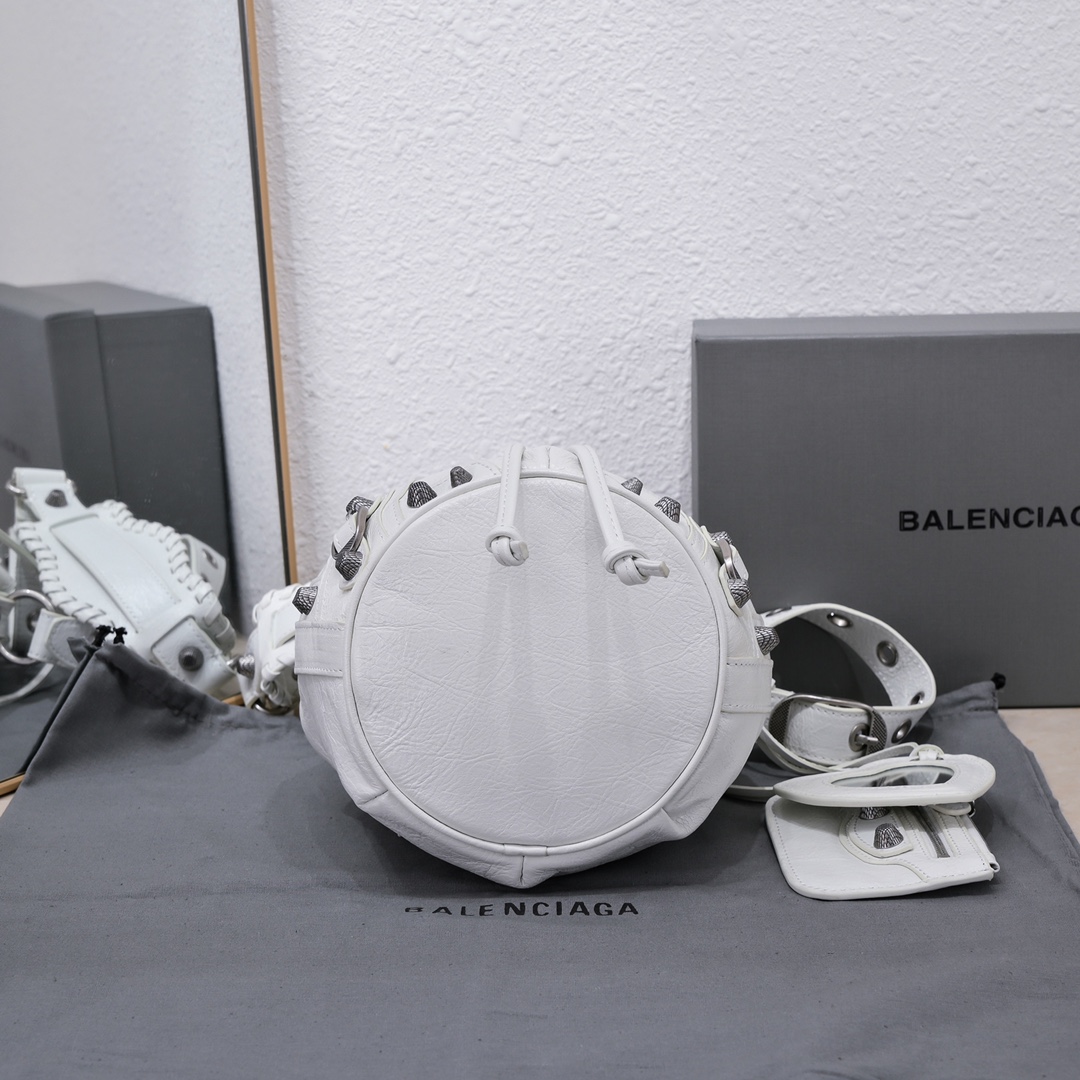 Ba1en*iaga Le Cagole Xs Bucket Bag White/Black/Light Black/Grey/Light Grey For Women 7.8in/20 cm 7024311VG9Y9104