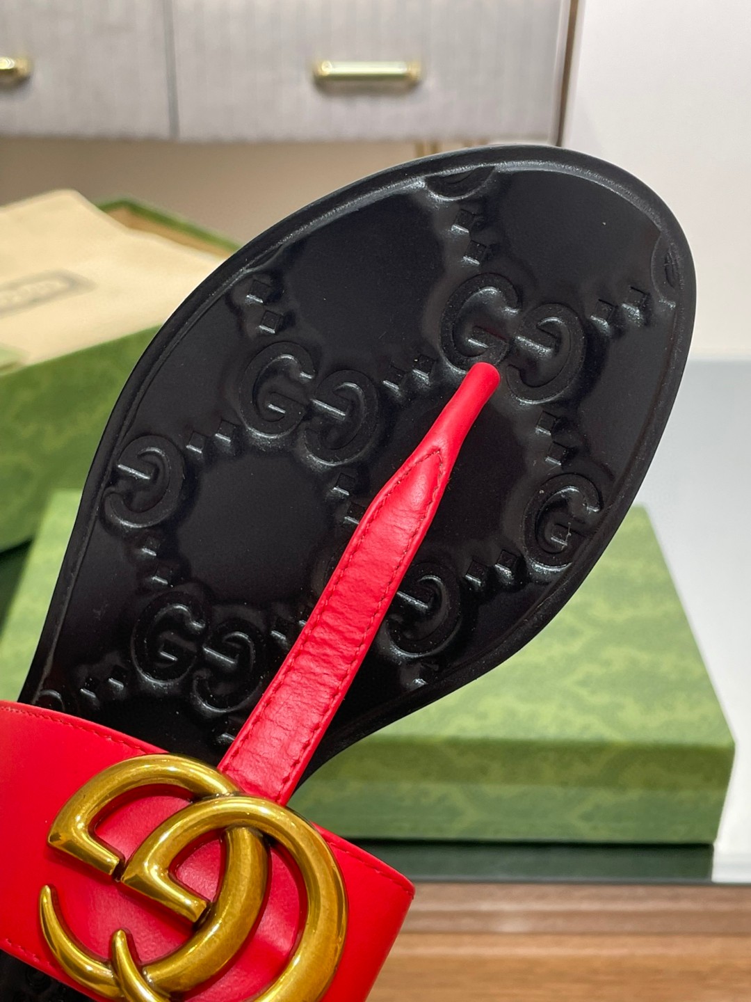 Gvc*1 Thong Sandal With Double G Red For Women 