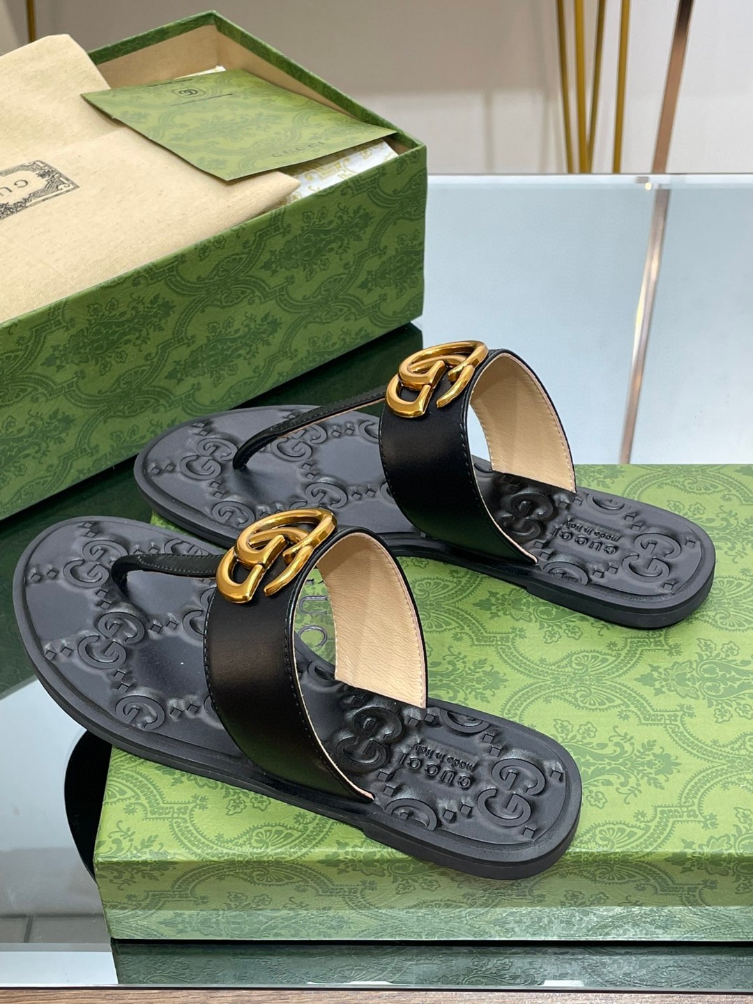 Gvc*1 Thong Sandal With Double G Black For Women ‎