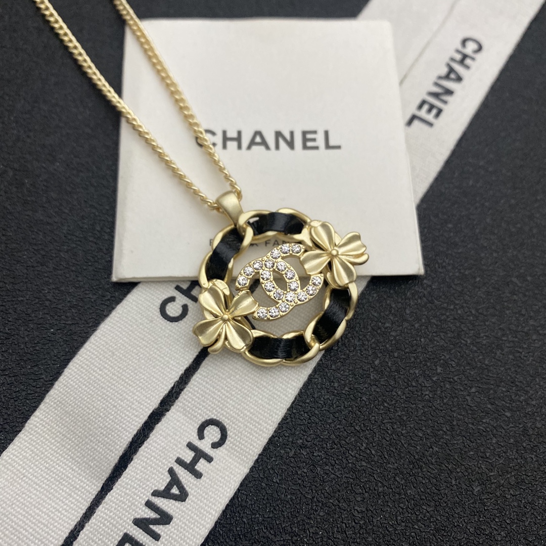 Ch**el Black Circle Pendant Necklace Gold Tone For Women
