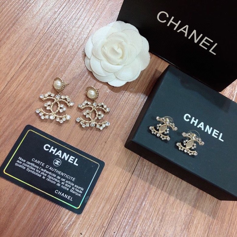 Ch**el Fashional Douple C Earrings Gold Tone For Women
