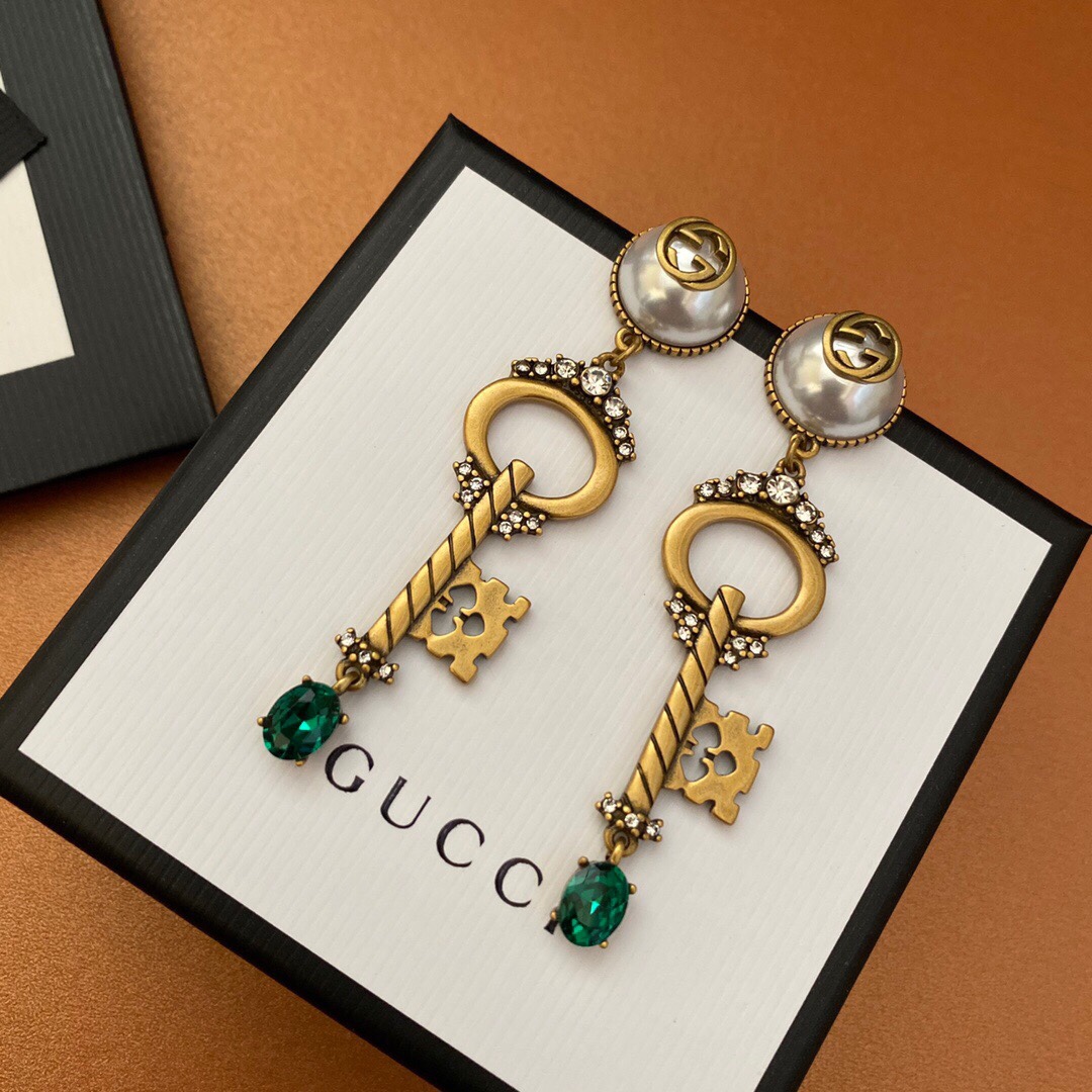 Gvc*1 Key Green Stone Earrings Gold Tone For Women