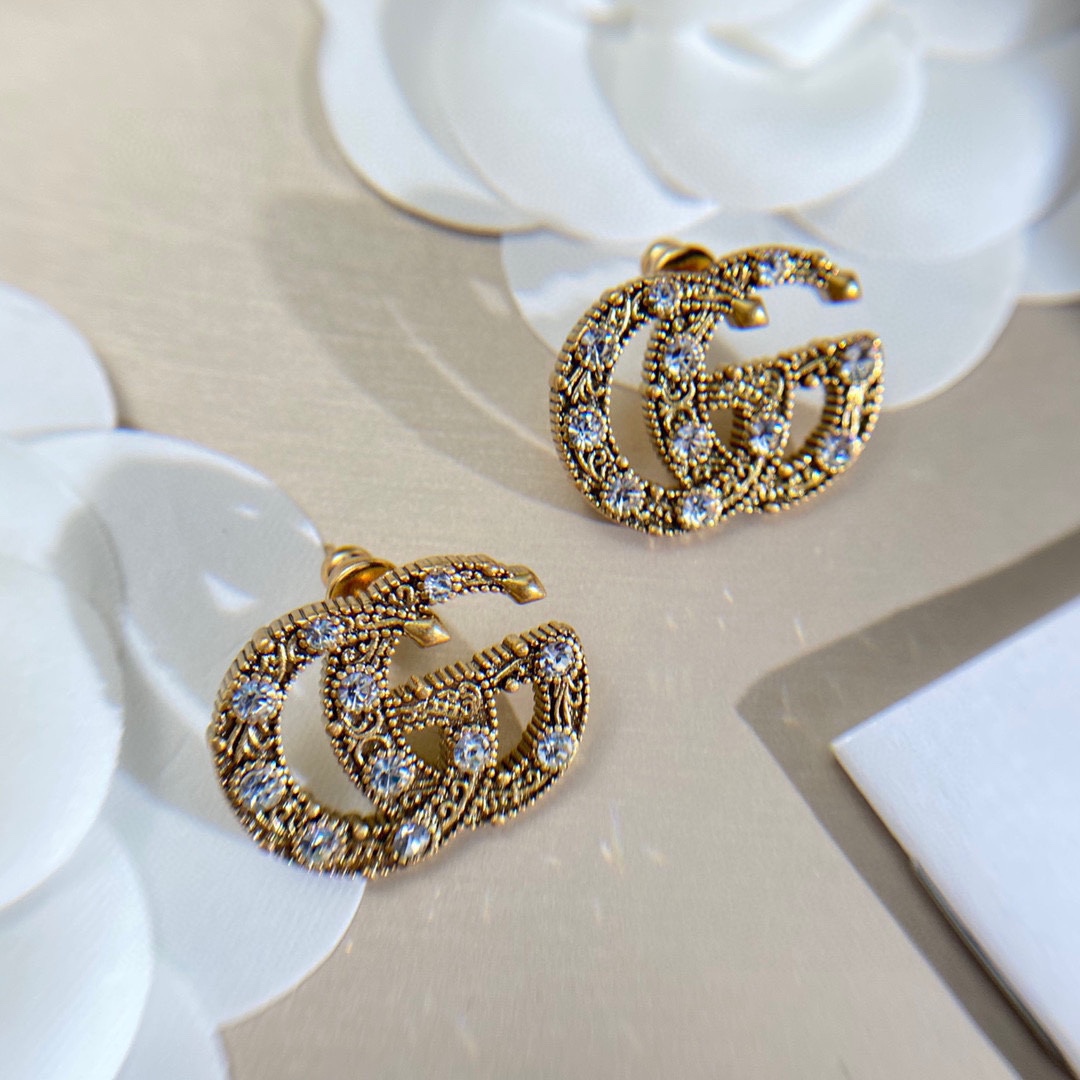 Gvc*1 Logo Stud Earrings Gold For Women