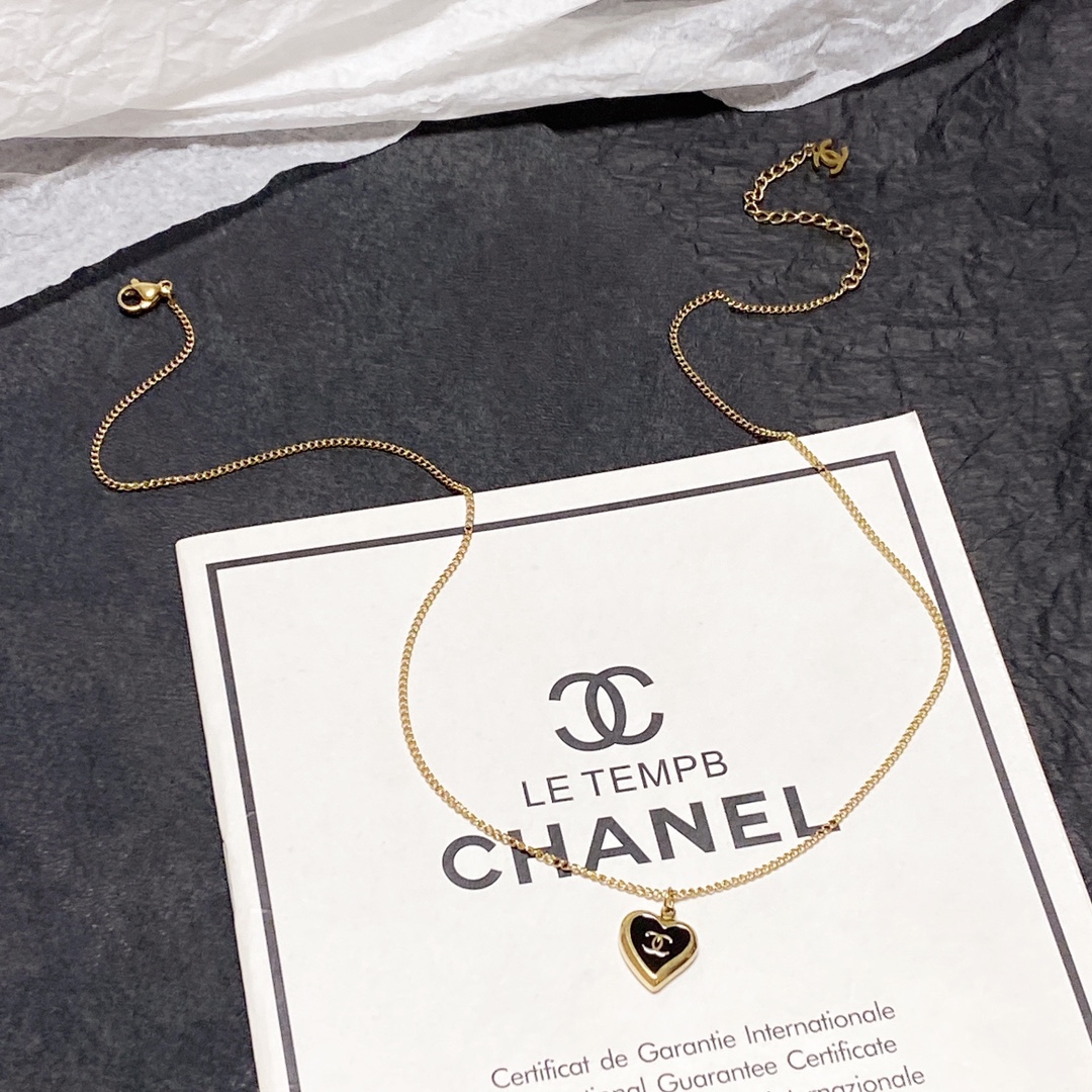 Ch**el Love Peach Necklace Black For Women