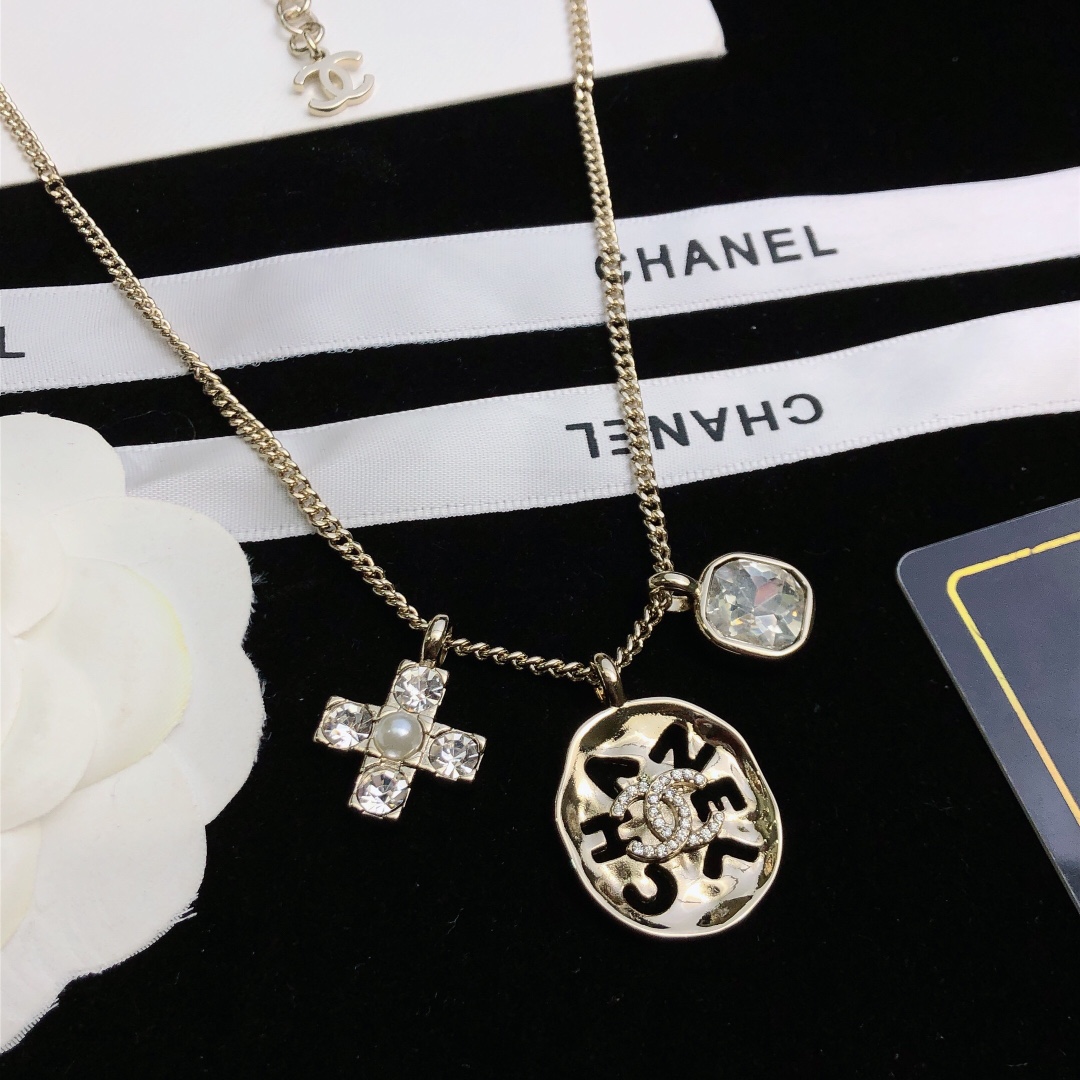 Ch**el Necklace Gold For Women