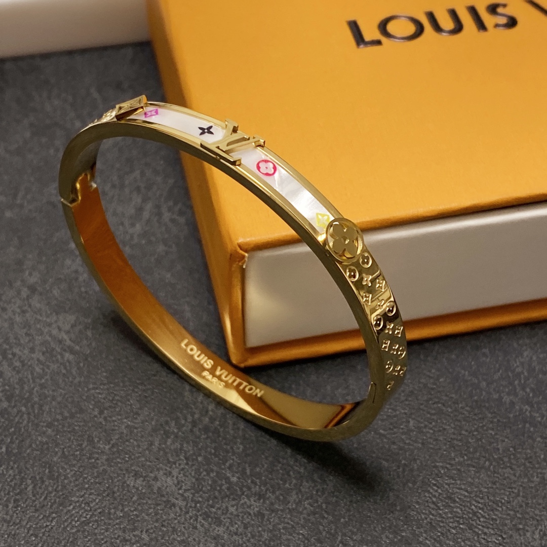 L0vis Vvtt0n Pattern Bracelet Gold For Women
