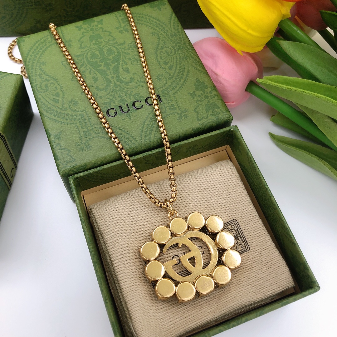Gvc*1 Square Crystal Necklace Gold For Women