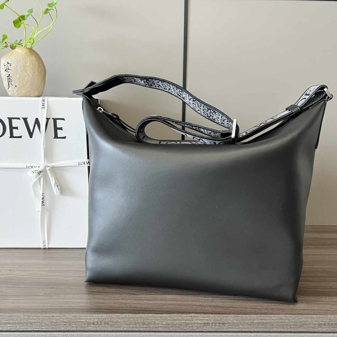 L0ew* Cubi Crossbody Bag Black/Navy Blue/Brown For Women 8.3in / 21cm