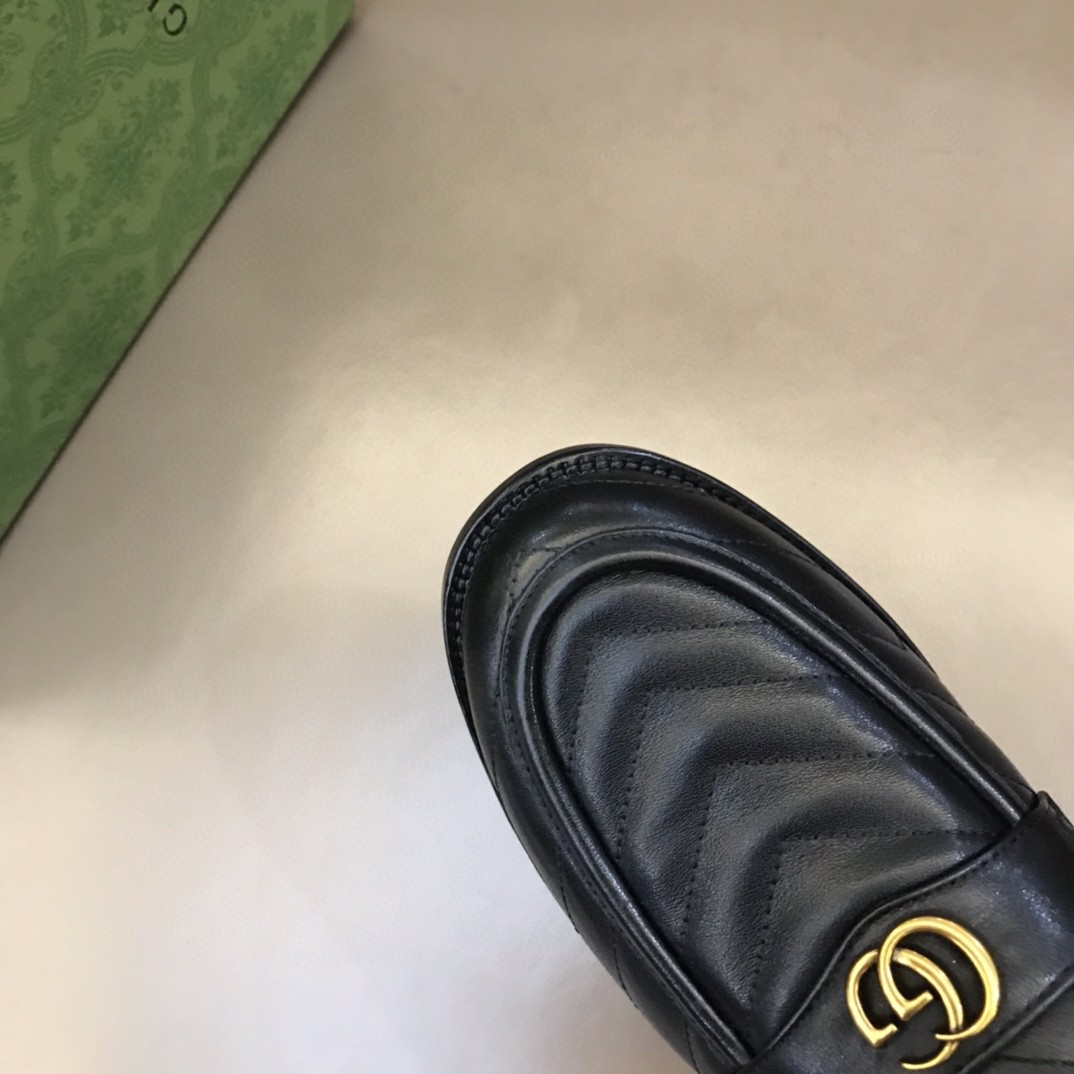 Gvc*1 Slipper With Interlocking G Black For Men