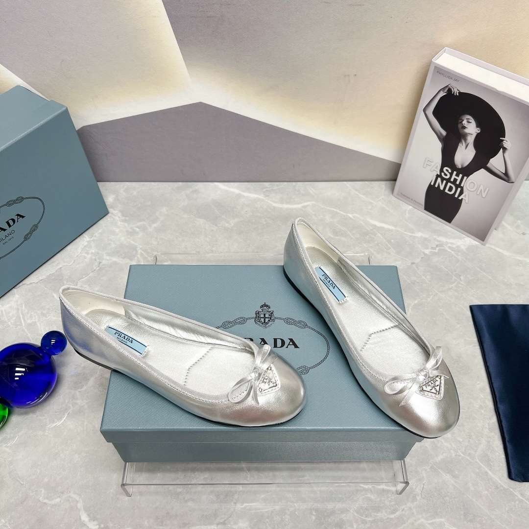 Pra*a Nappa Ballerinas Silver For Women