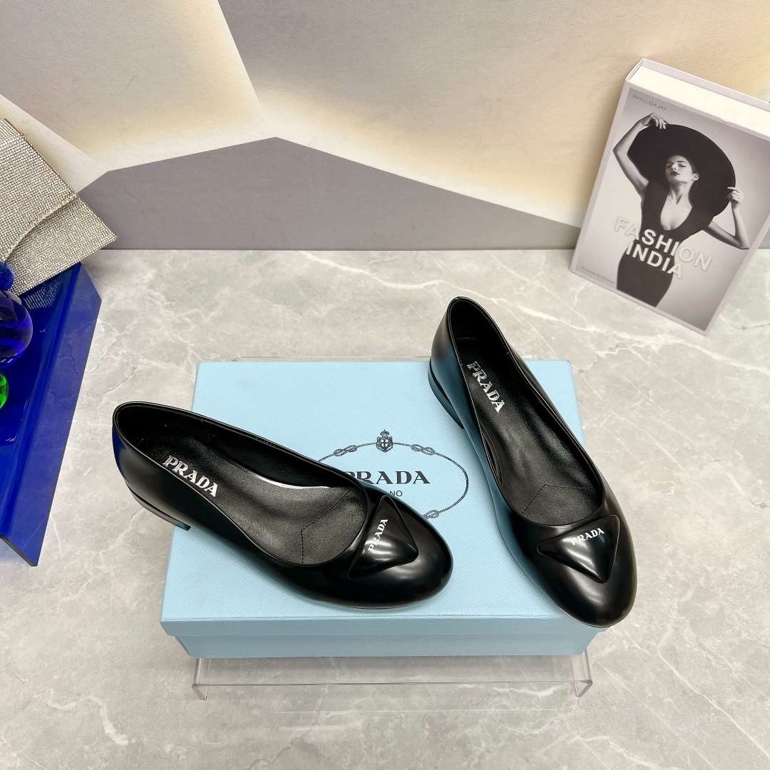 Pra*a Nappa Ballerinas Black For Women
