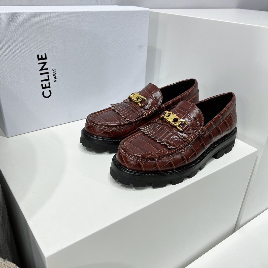 Ce1i*e Margaret Loafer With Triomphe Dark Brown For Women 344893656C.19DK
