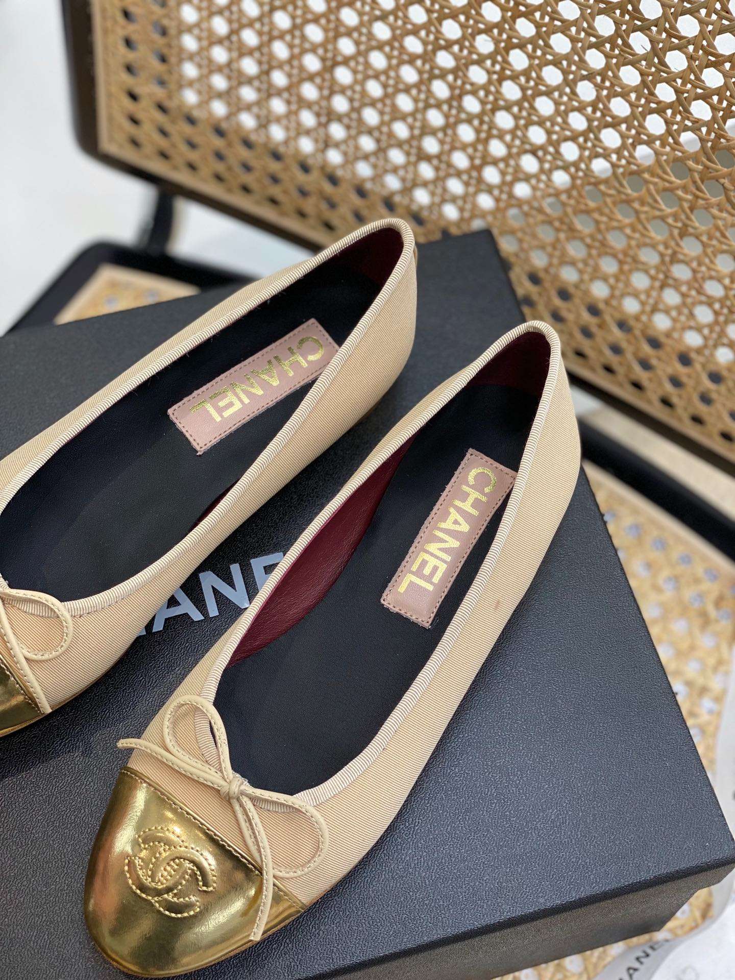 Ch**el Ballet Flats Gold For Women