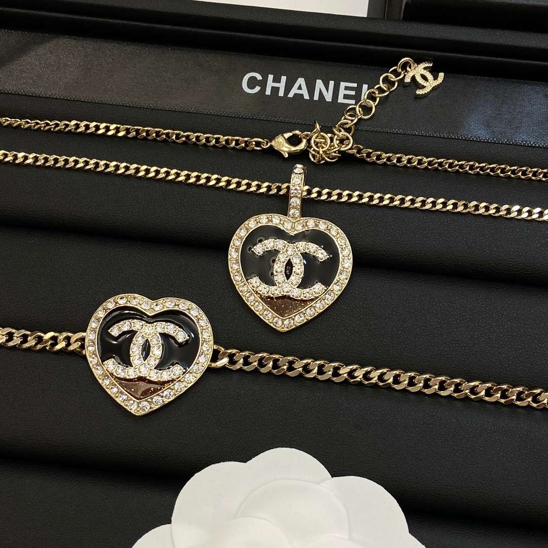 Ch**el Heart Necklace Gold For Women