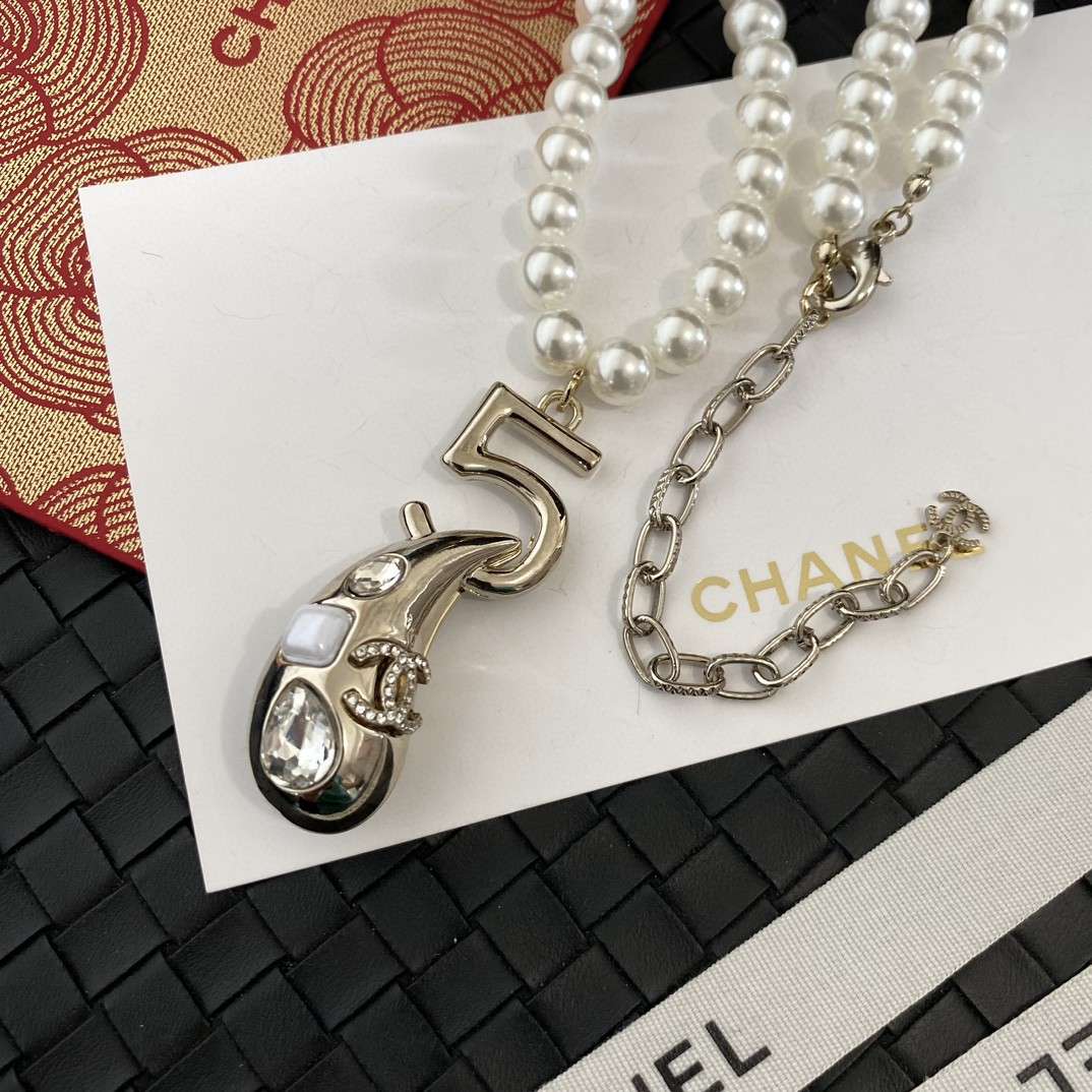 Ch**el Tear Drop Pearl Necklace Gold For Women