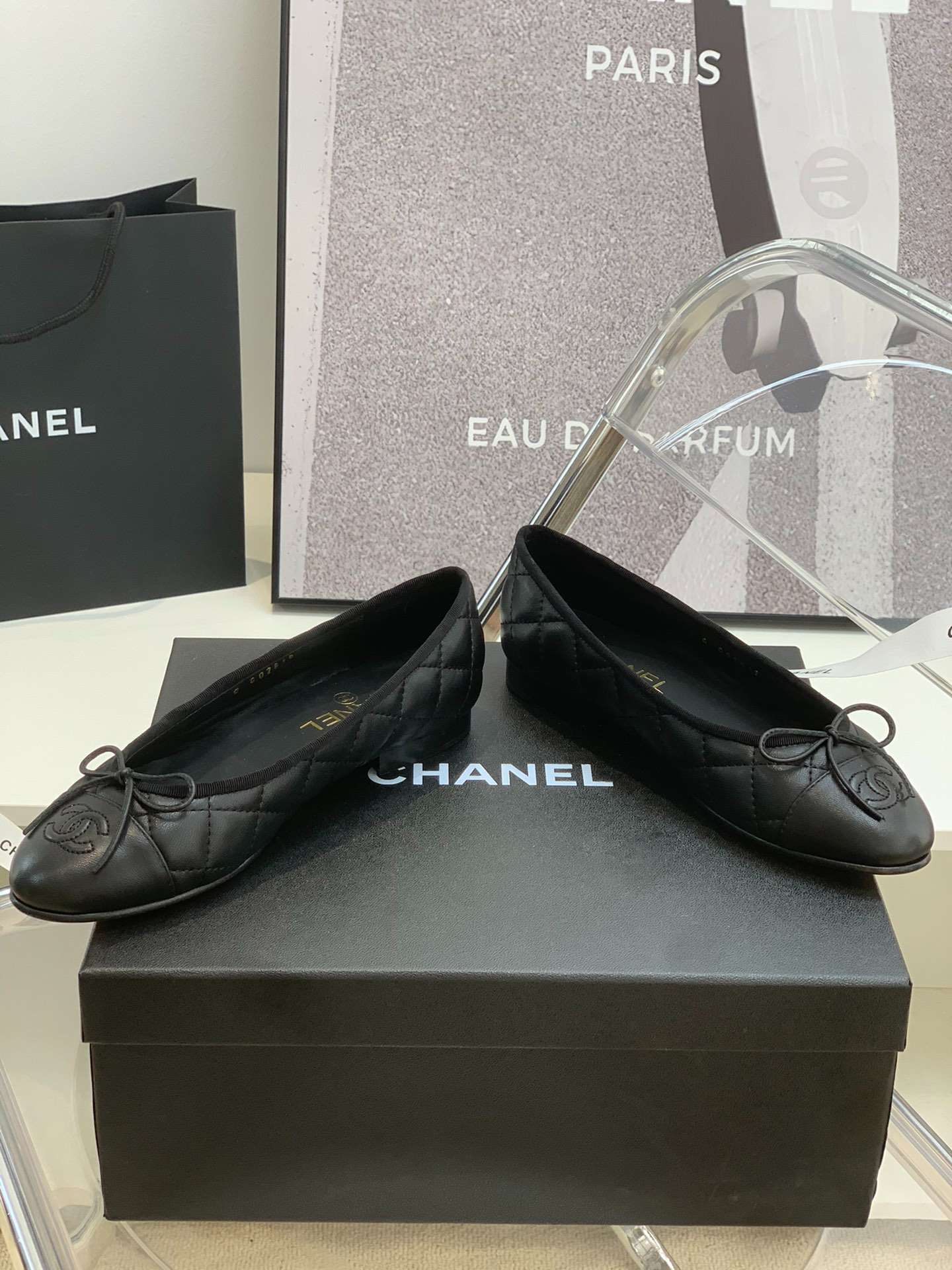 Ch**el Ballet Flats Black For Women