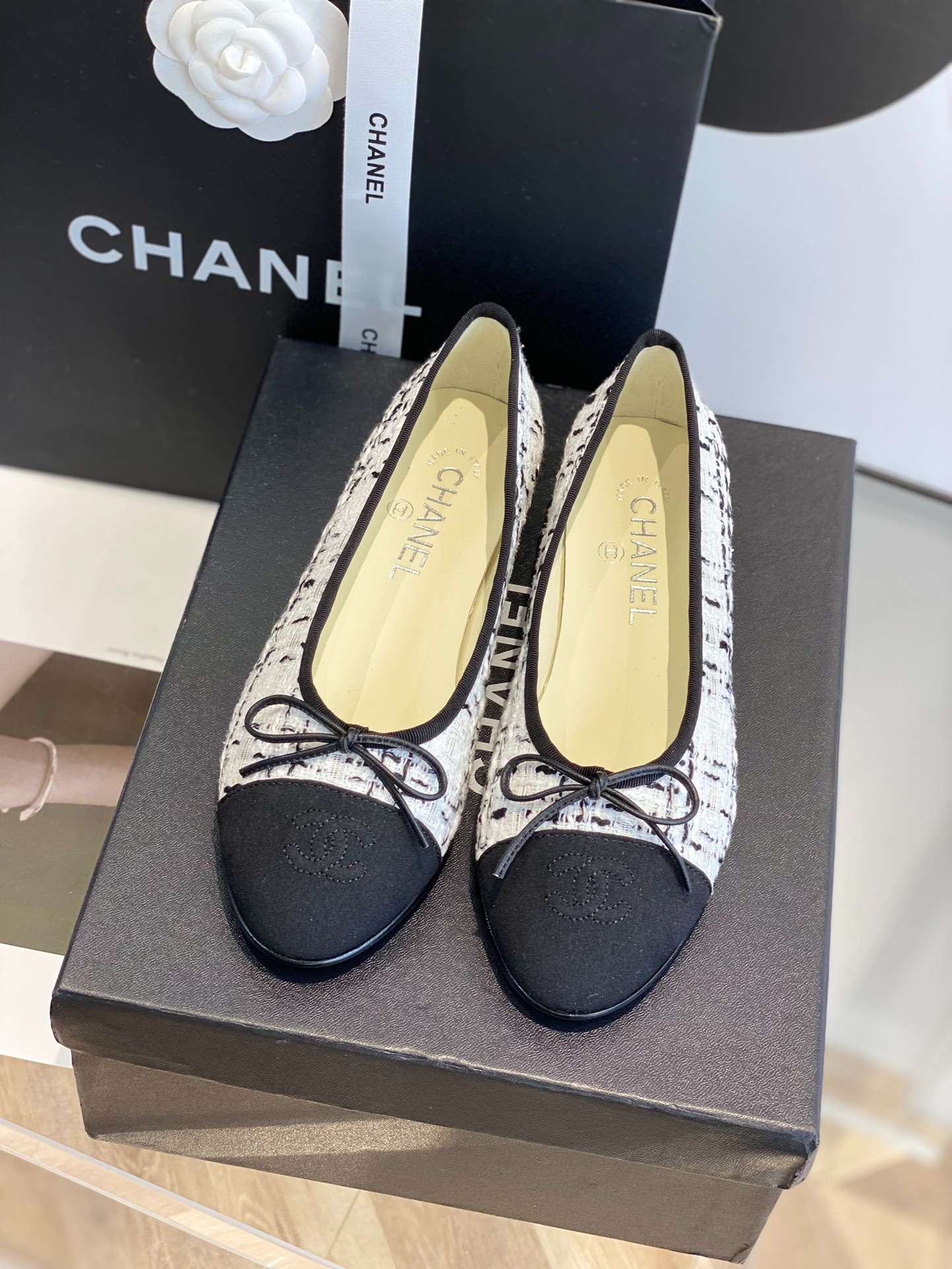 Ch**el Ballet Flats White For Women