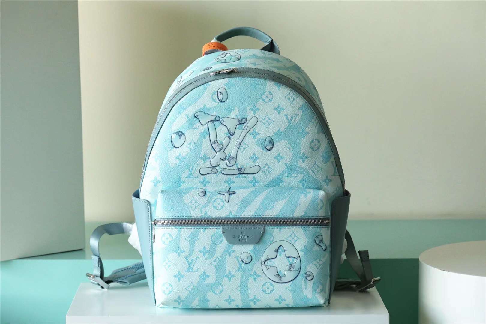 L0vis Vvtt0n Discovery Backpack Blue For Men 11.4in/29cm M22519