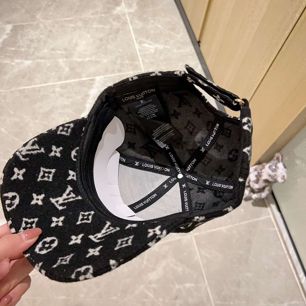 L0vis Vvtt0n Monogram Pattern Cap Black For Women