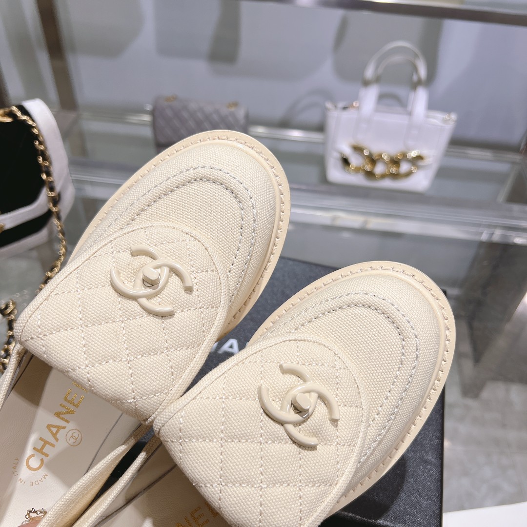 Ch**el Moccasins White For Women