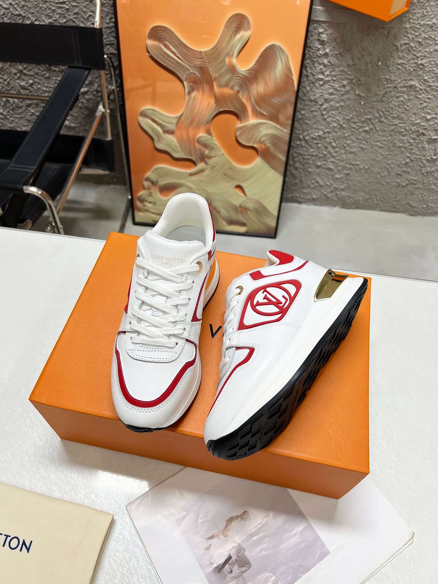 L0vis Vvtt0n Neo Run Away Sneaker White For Women