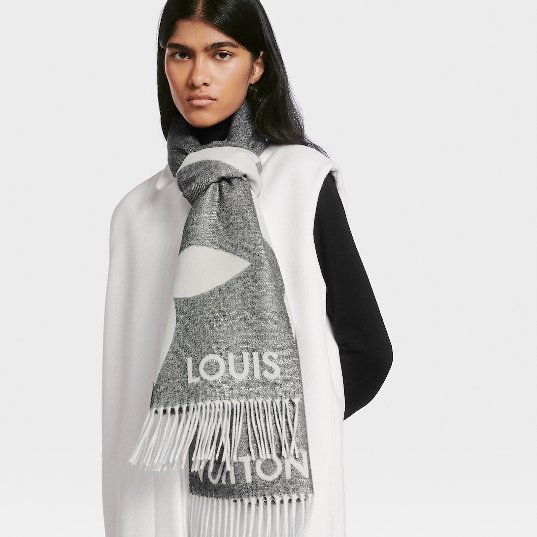 L0vis Vvtt0n Ultimate Shine Scarf For Women M78120