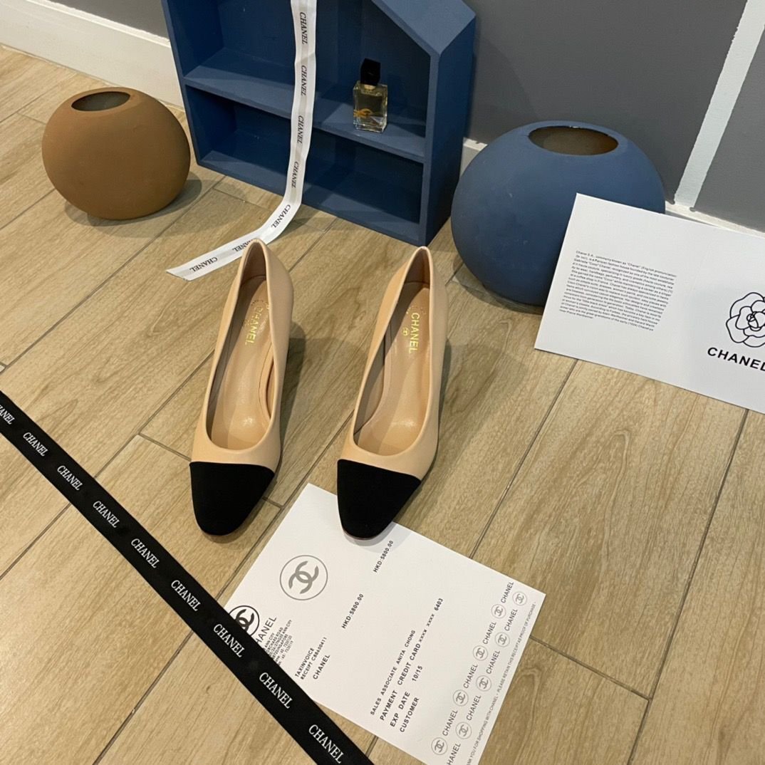 Ch**el Pumps Beige For Women