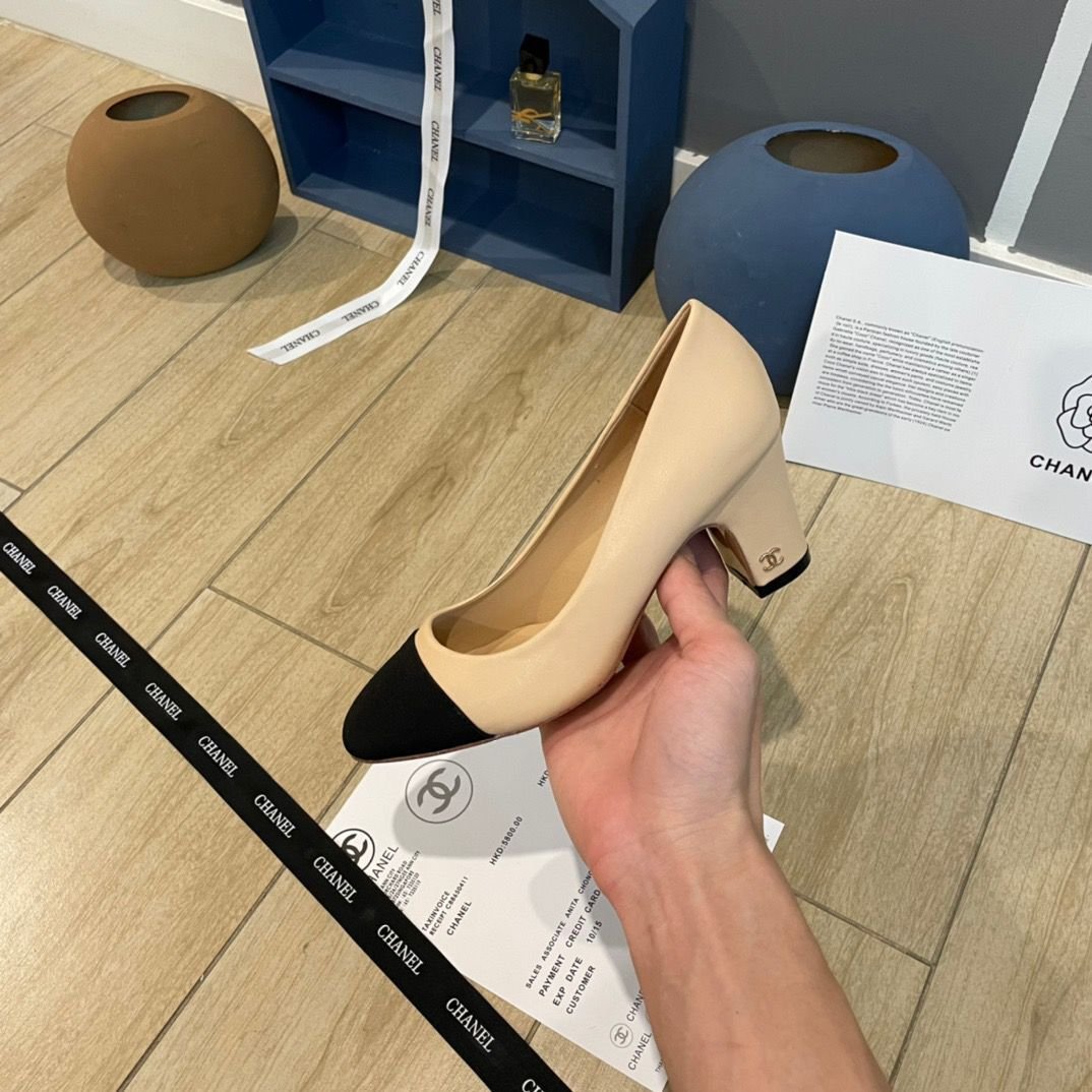 Ch**el Pumps Beige For Women