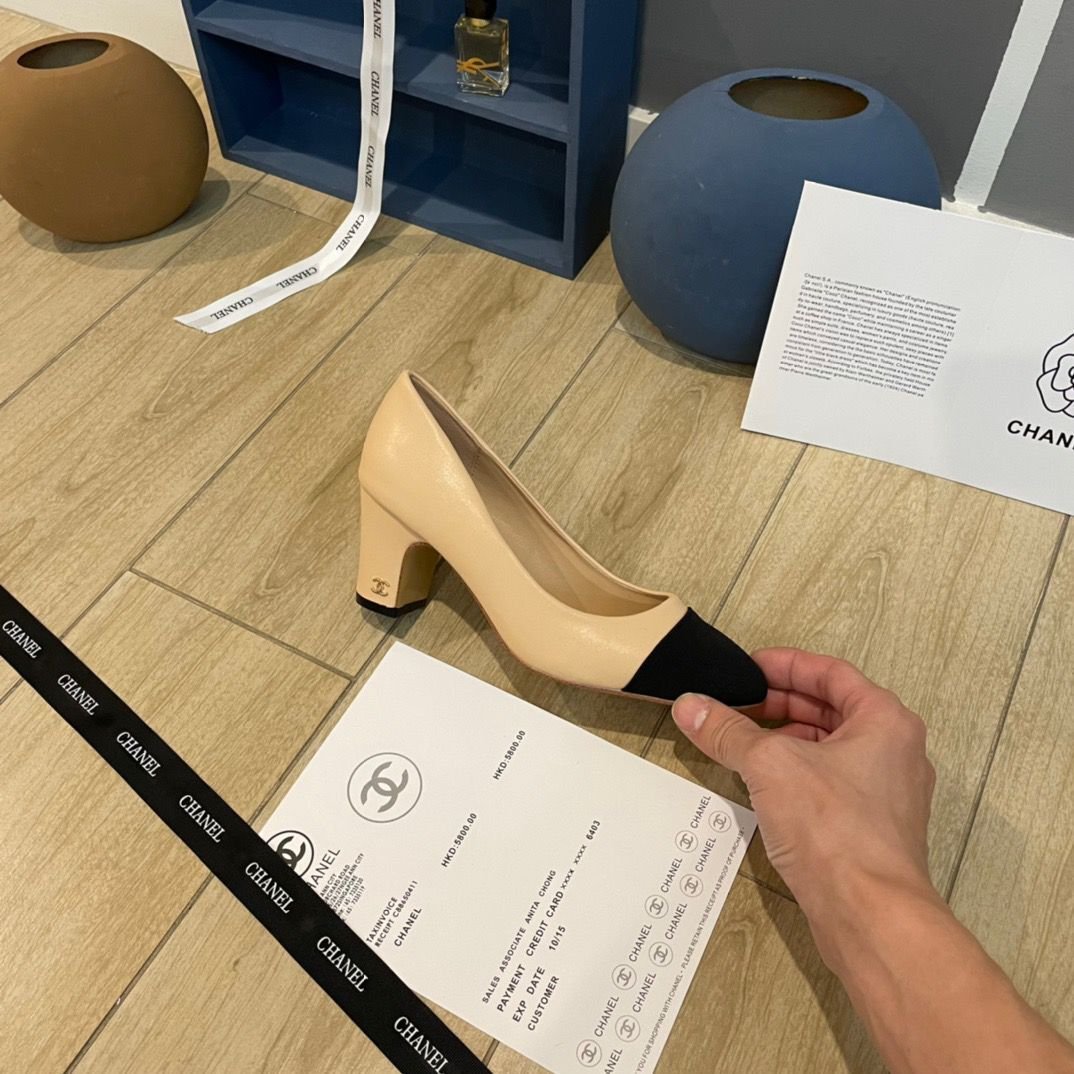 Ch**el Pumps Beige For Women