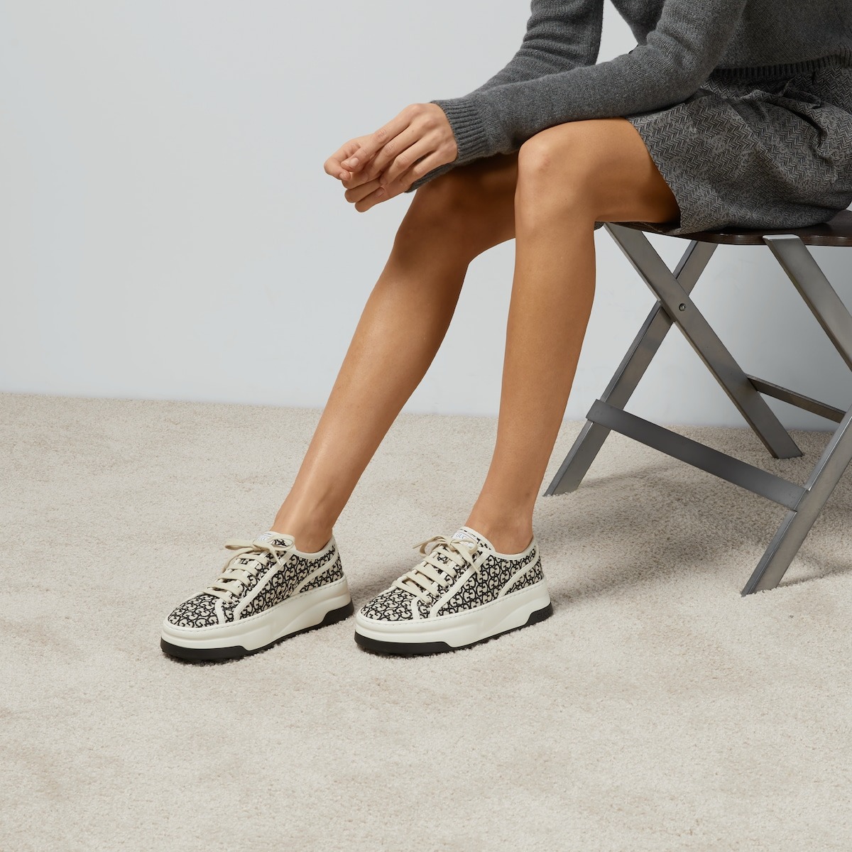 Gvc*1 Women GG Sneaker – ‎‎746766 FAC1Y 8445