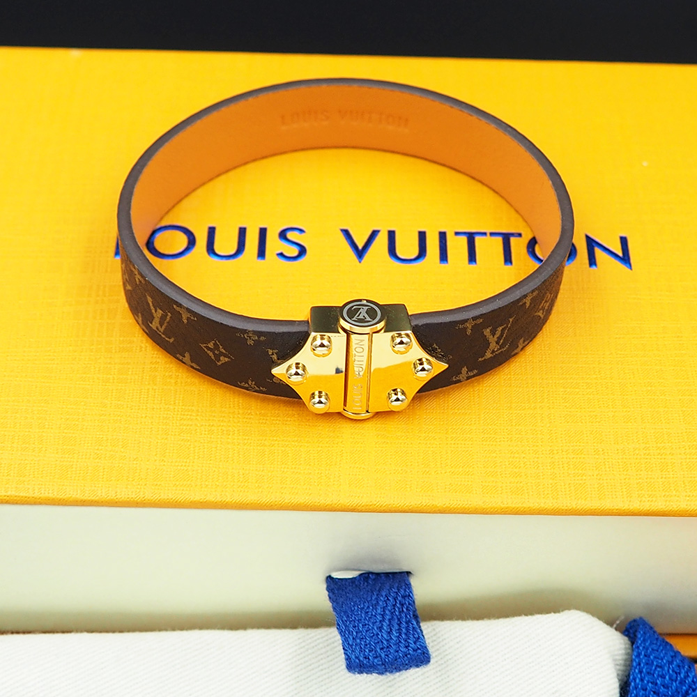L0vis Vvtt0n Nano Monogram Bracelet Brown For Women M8112E