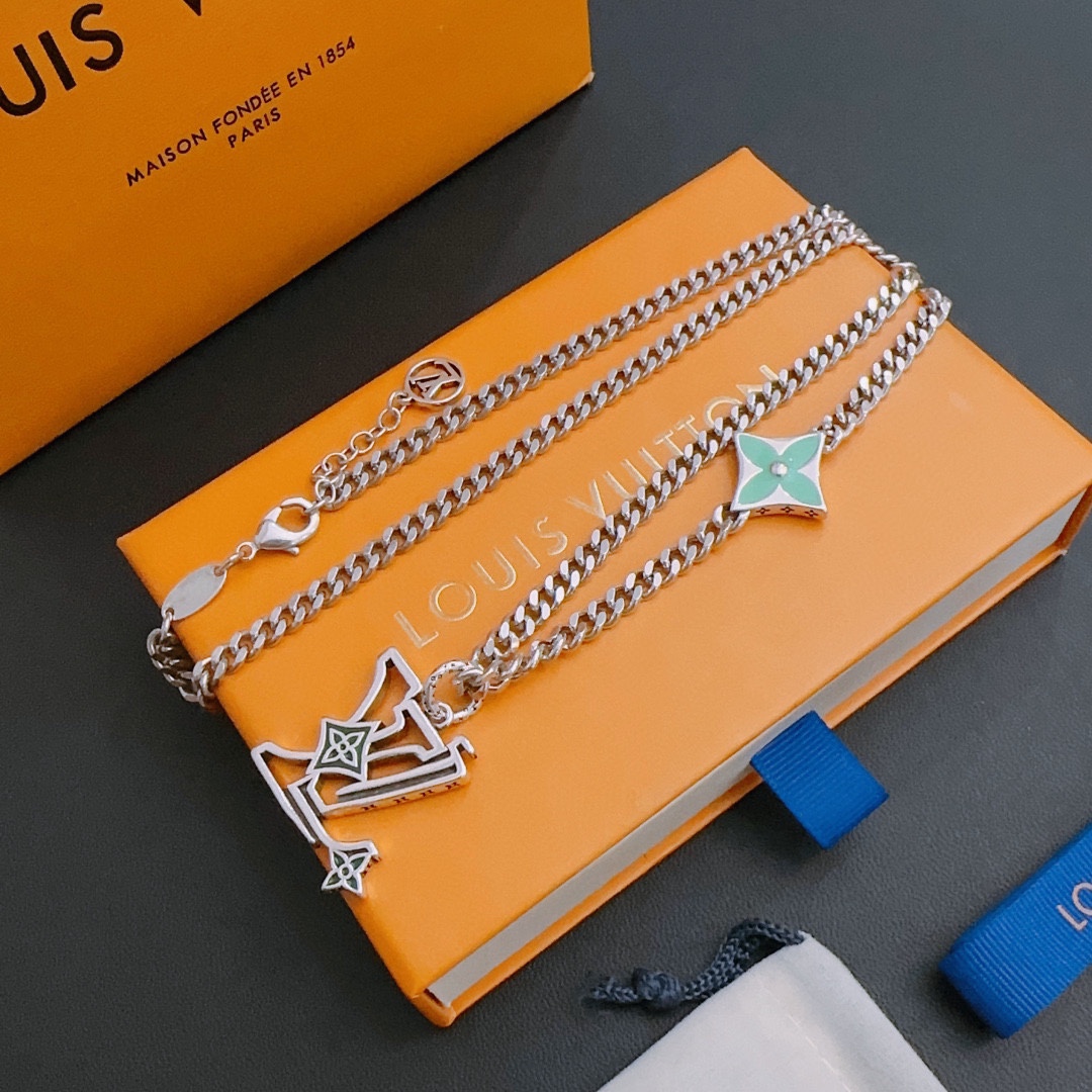 L0vis Vvtt0n Necklace Silver For Women