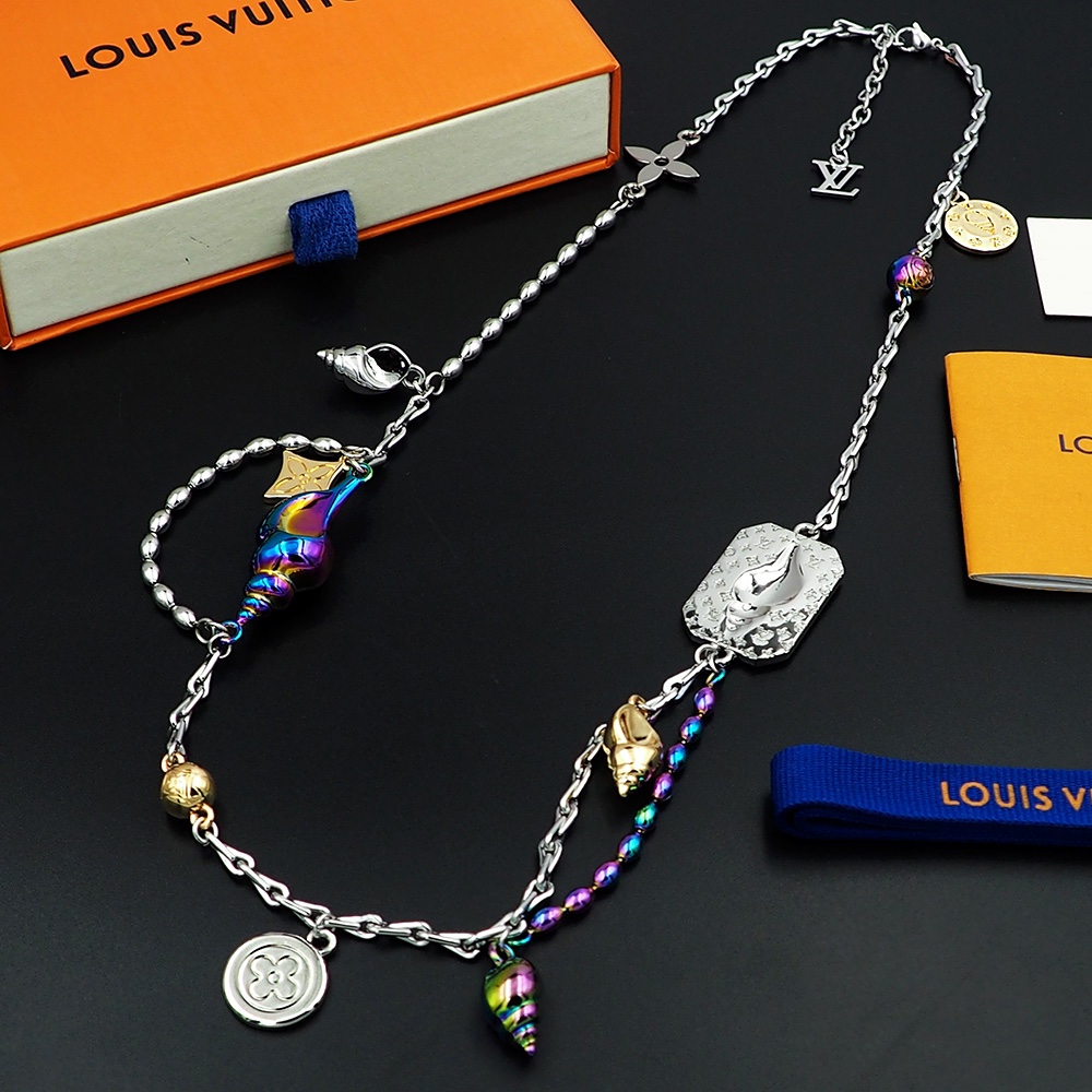 L0vis Vvtt0n Shell Necklace Silver For Men