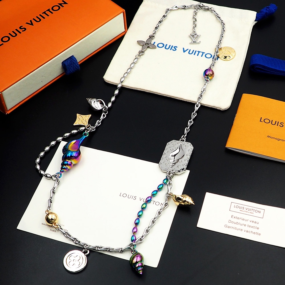L0vis Vvtt0n Shell Necklace Silver For Men
