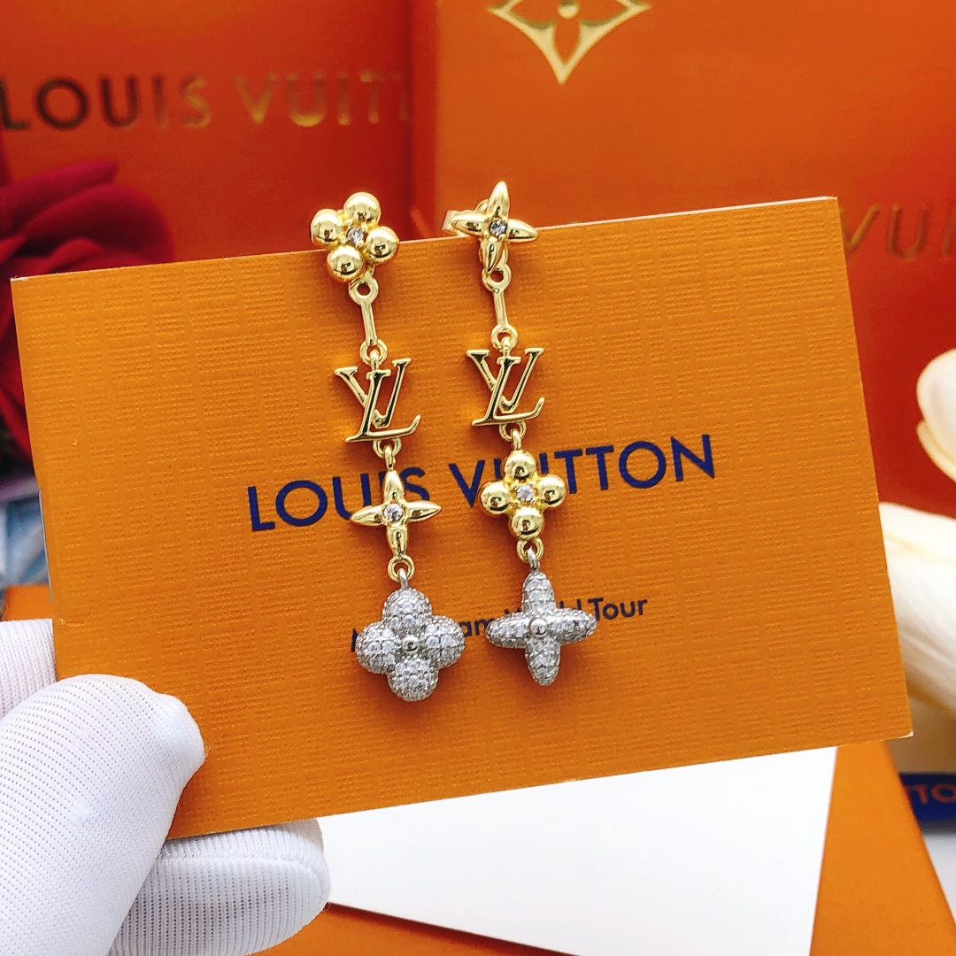 L0vis Vvtt0n Tassel Stud Earrings Gold For Women
