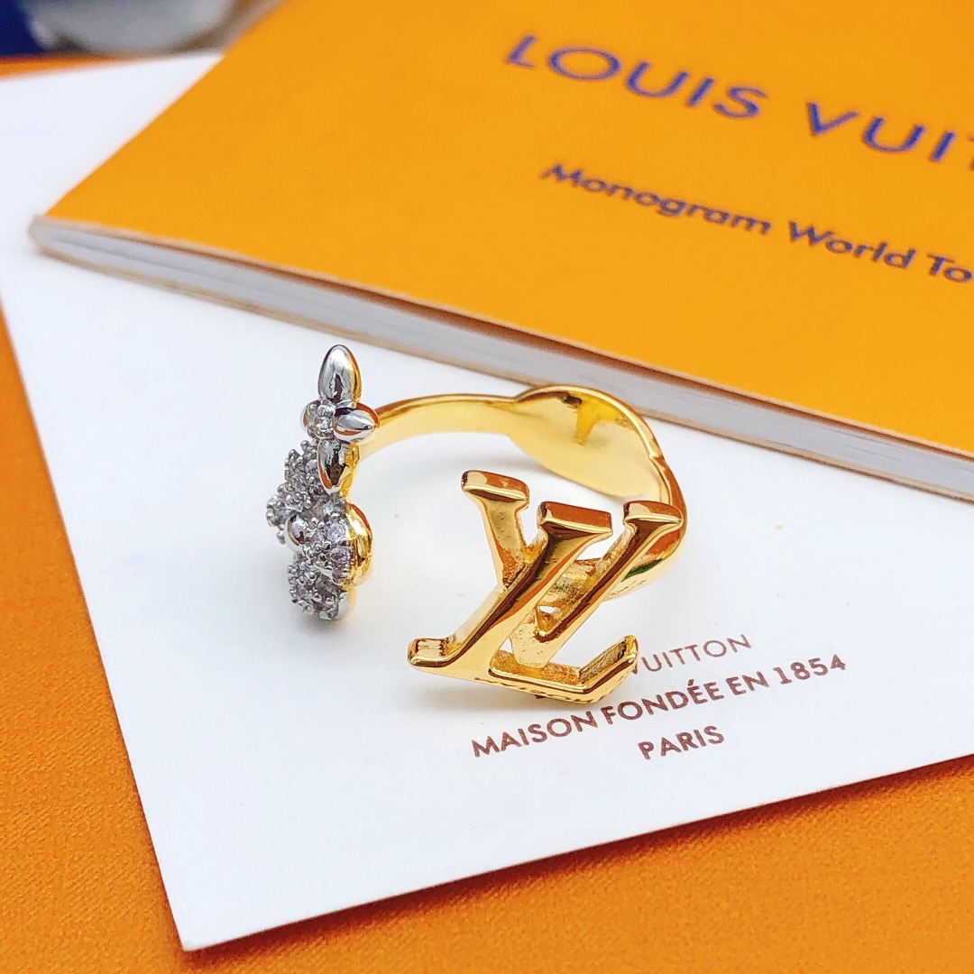L0vis Vvtt0n Latest Ring Gold For Women