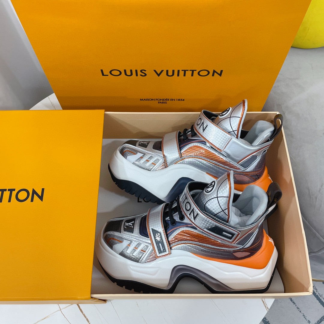 L0vis Vvtt0n LV Archlight 2.0 Platform Sneaker Silver For Women 1AB143