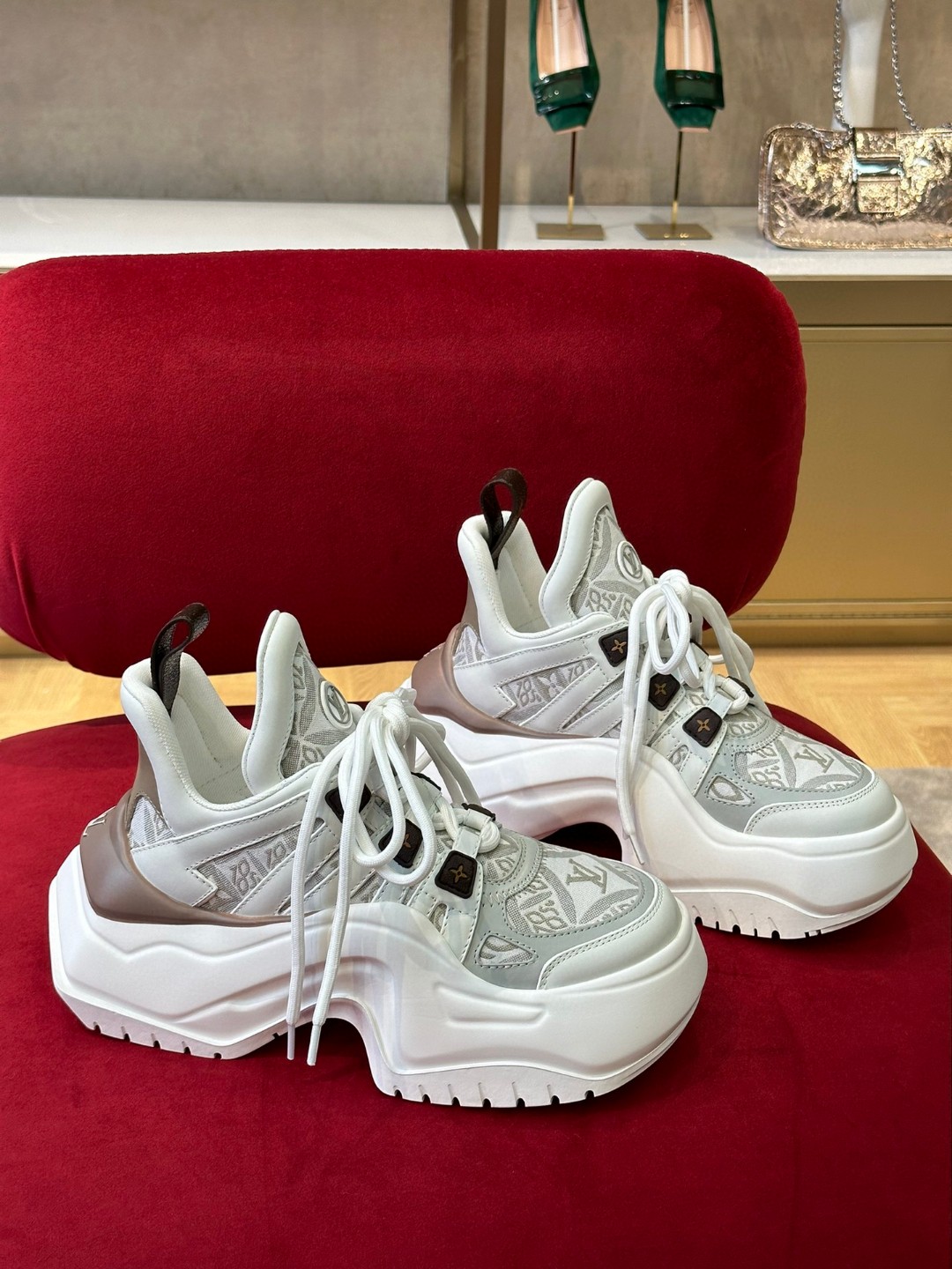 L0vis Vvtt0n LV Archlight Sneaker Grey For Women