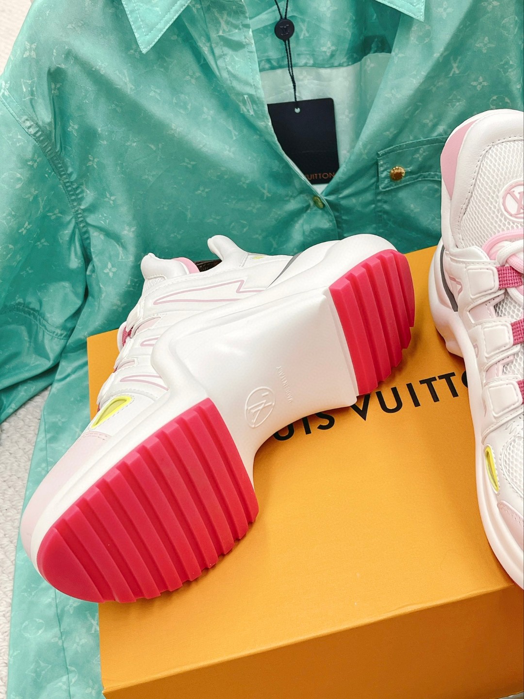 L0vis Vvtt0n LV Archlight Sneaker Light Pink For Women