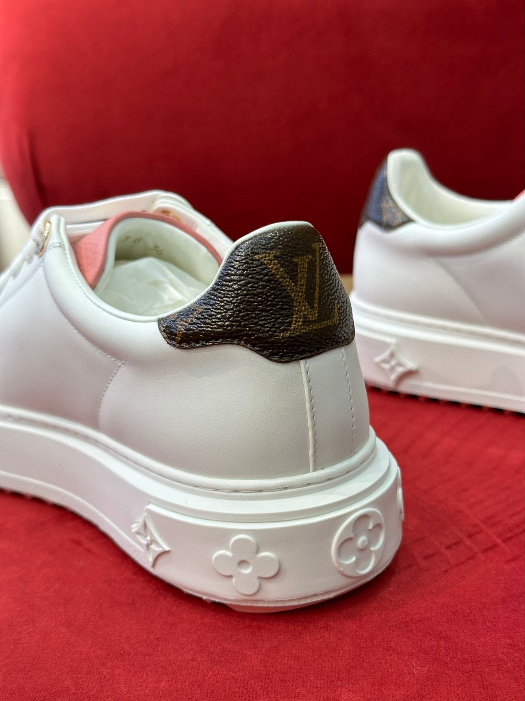 L0vis Vvtt0n Time Out Sneaker Pink For Women
